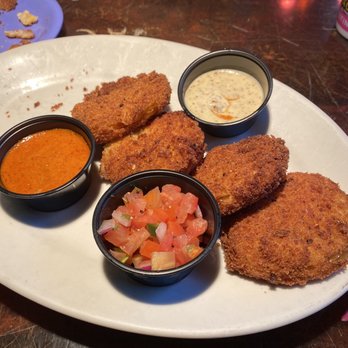 Fudpucker's - Fried green tomatoes with aoili sauce and remoulade & pico de Gallo. Awesome!! - Seafood Near Me - Destin, Florida