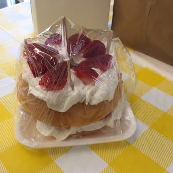 The Thinnery - Freshly made strawberry cake - Bakeries Near Me - Upland, California
