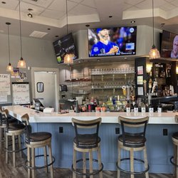 Bandit's Restaurant & Bar - Interior, bar area