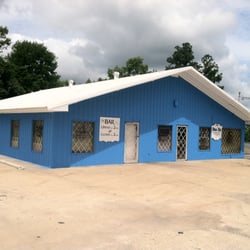Par-Tee Beverages - Check out the Par-tee!   Wine, Ice Cold Beer, and a great selection of liquor . Stop by and enjoy the best adult beverages.