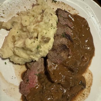 Delmonico's Italian Steakhouse - Sliced Sirloin Steak - Italian Near Me - Syracuse, New York Delmonico's Italian Steakhouse - Sliced Sirloin Steak - Italian Near Me - Syracuse, New York