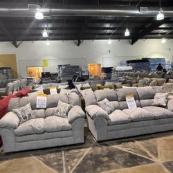 American Freight Furniture & Mattress