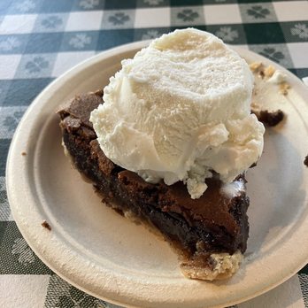 Gus's World Famous Fried Chicken - Chocolate Chess Pie - Southern Near Me - Burbank, California Gus's World Famous Fried Chicken - Chocolate Chess Pie - Southern Near Me - Burbank, California