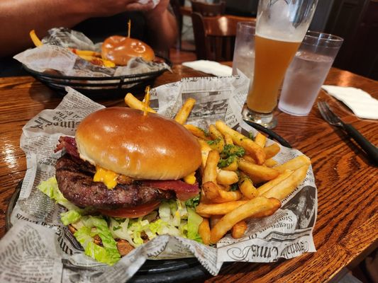 Bridge View Tavern by null