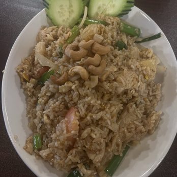 Lina Street Food - Chicken pineapple fried rice - Thai Near Me - Bedford, Texas Lina Street Food - Chicken pineapple fried rice - Thai Near Me - Bedford, Texas