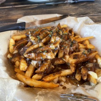 The Bridge Bistro & Brews - Poutine!! Amazing! - Pizza Near Me - Umatilla, Oregon