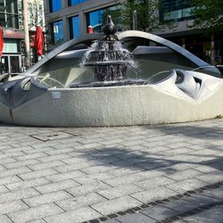 Mataré-Brunnen - Mataré-Brunnen