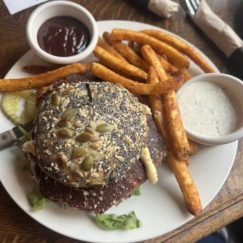 The Dancing Fox Winery & Brewery - Veggie burger - Wineries Near Me - Lodi, California The Dancing Fox Winery & Brewery - Veggie burger - Wineries Near Me - Lodi, California