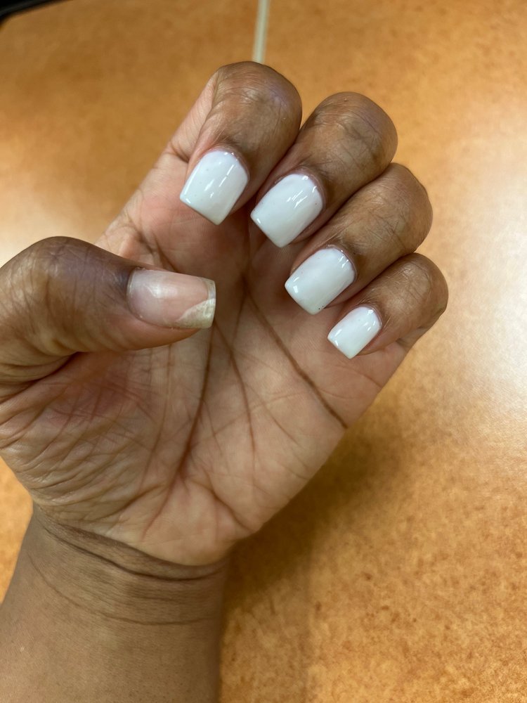 LE’S NAILS AND SPA Updated June 2024 9908 Reisterstown Rd, Owings