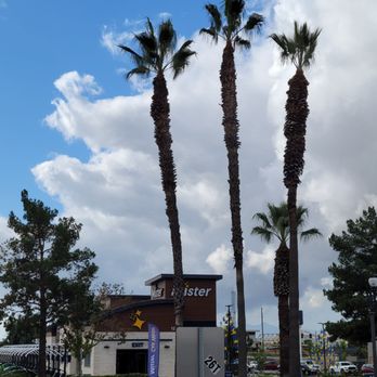 Mister Car Wash - Auto Detailing Near Me - Rialto, California Mister Car Wash - Auto Detailing Near Me - Rialto, California