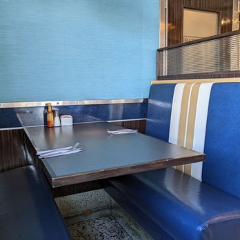 Neptune Diner - Booth seating - Diners Near Me - Bayside, New York