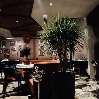 The Grove Bar + Kitchen - New American Near Me - Winter Park, Florida The Grove Bar + Kitchen - New American Near Me - Winter Park, Florida