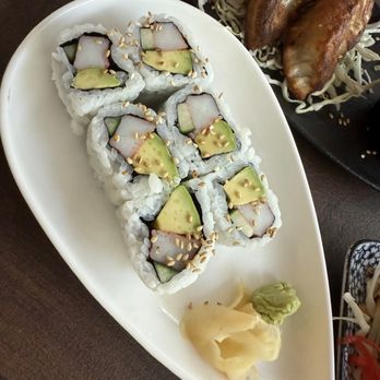 Umai Ramen & Donburi Tysons - California roll 6 pcs - Ramen Near Me - Tysons, Virginia Umai Ramen & Donburi Tysons - California roll 6 pcs - Ramen Near Me - Tysons, Virginia