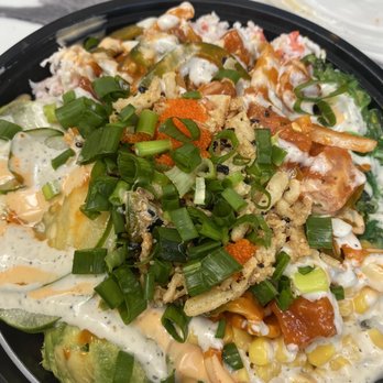 Uncle Sharkii Poke Bar - Spicy Tuna Bowl - Hawaiian Near Me - Urban Honolulu, Hawaii