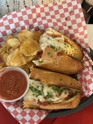 Savelli's Italian Restaurant by null