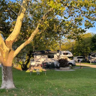 Niagara Falls KOA Holiday by null