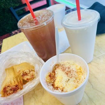 la flor michoacana 3 - Elote, tamales and agua frescas (coconut and tamarindo). - Mexican Near Me - Chicago, Illinois la flor michoacana 3 - Elote, tamales and agua frescas (coconut and tamarindo). - Mexican Near Me - Chicago, Illinois