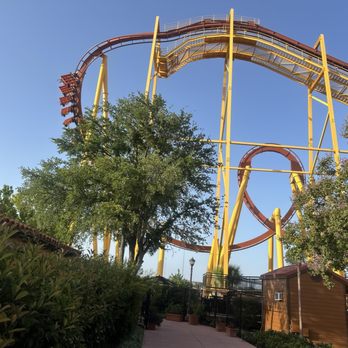 Six Flags Fiesta Texas - Amusement Parks Near Me - San Antonio, Texas