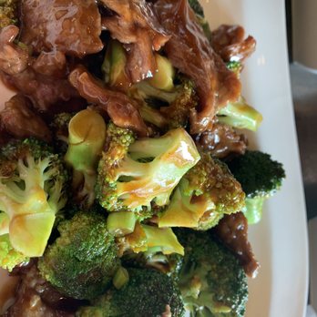 Red Plum - Beef w broccoli. Lunch special - Asian Fusion Near Me - Mamaroneck, New York Red Plum - Beef w broccoli. Lunch special - Asian Fusion Near Me - Mamaroneck, New York