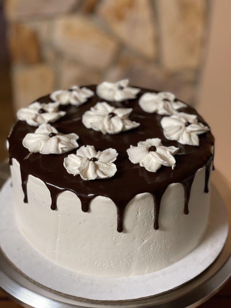 PICKET FENCES BAKERY Updated June 2024 46 Photos Tallmadge, Ohio Bakeries Restaurant