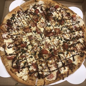 Easy Pie - Bel Giardino - Pizza Near Me - Revere, Massachusetts Easy Pie - Bel Giardino - Pizza Near Me - Revere, Massachusetts