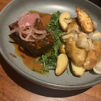 @ the barn restaurant - Braised Boneless Short Rib and fingerling potatoes - Wine Bars Near Me - Granby, Connecticut @ the barn restaurant - Braised Boneless Short Rib and fingerling potatoes - Wine Bars Near Me - Granby, Connecticut