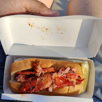 Mason's Famous Lobster Rolls - To go lobster roll (classic) - Seafood Near Me - Reston, Virginia