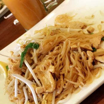 Lemongrass Brooklyn - Pad Thai Lunch Special - Thai Near Me - Brooklyn, New York Lemongrass Brooklyn - Pad Thai Lunch Special - Thai Near Me - Brooklyn, New York