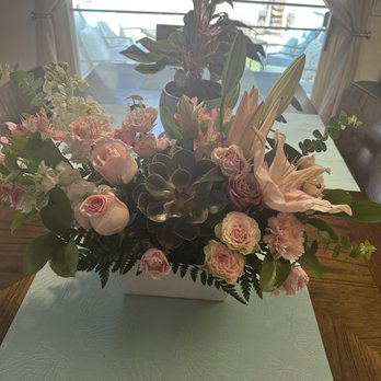 A-Apple Blossom Florist - Beautiful floral Arrangement.!!! - Florists Near Me - Las Vegas, Nevada
