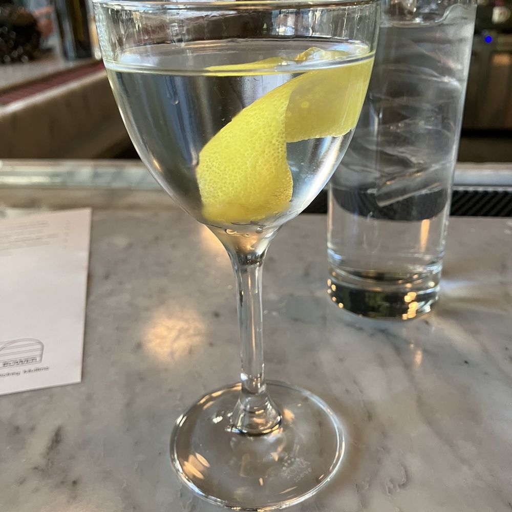 Happy hour Toni Happy hour Toni