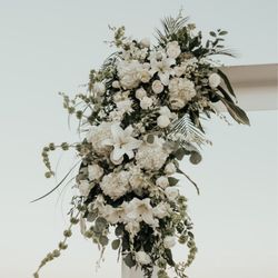 Avenue Flower Shop & Greenhouse