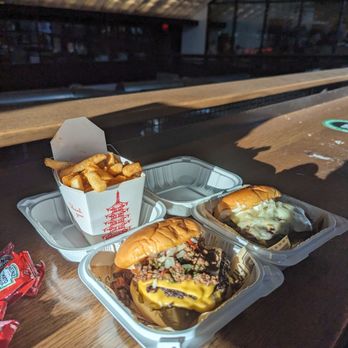 Zaab Burger - Krapow burger and Isaac burger - Thai Near Me - New York, New York