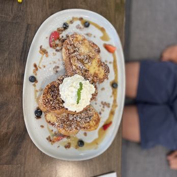 Café Alma - Breakfast & Brunch Near Me - Cincinnati, Ohio Café Alma - Breakfast & Brunch Near Me - Cincinnati, Ohio