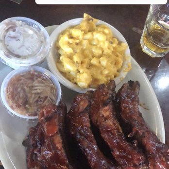 Meto Pub - Barbeque Near Me - Tega Cay, South Carolina