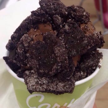 Carvel - Triple chocolate ice cream topped with fudge and Oreos...does that make it 5x chocolate?! YES - Ice Cream & Frozen Yogurt Near Me - Miami, Florida