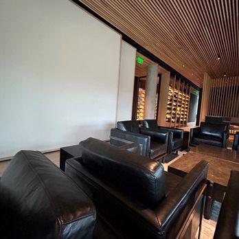 Cyrus - Bubbles Lounge - French Near Me - Geyserville, California