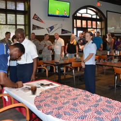 Rookies Sports Grill - Herschel Walker visited Rookies to sign autographs