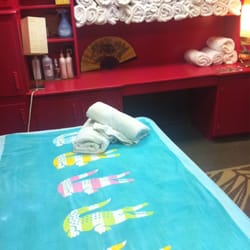 Four Seasons Spa & Massage
