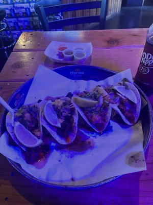 Taco diVino by null