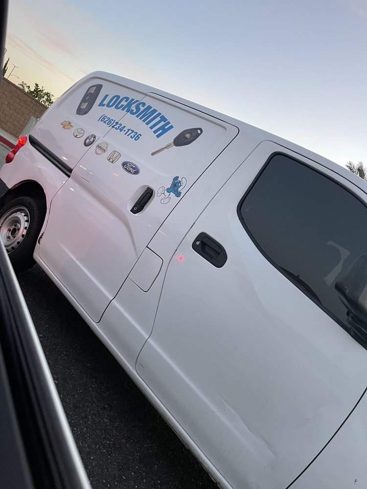 THE HAPPY KEY Updated September 2024 10 Photos & 31 Reviews La