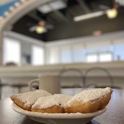 Coffee Call - Beignet and coffee