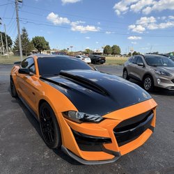 Route 66 Motor - This place is awesome, great service with very professional service. They will take good care of you!