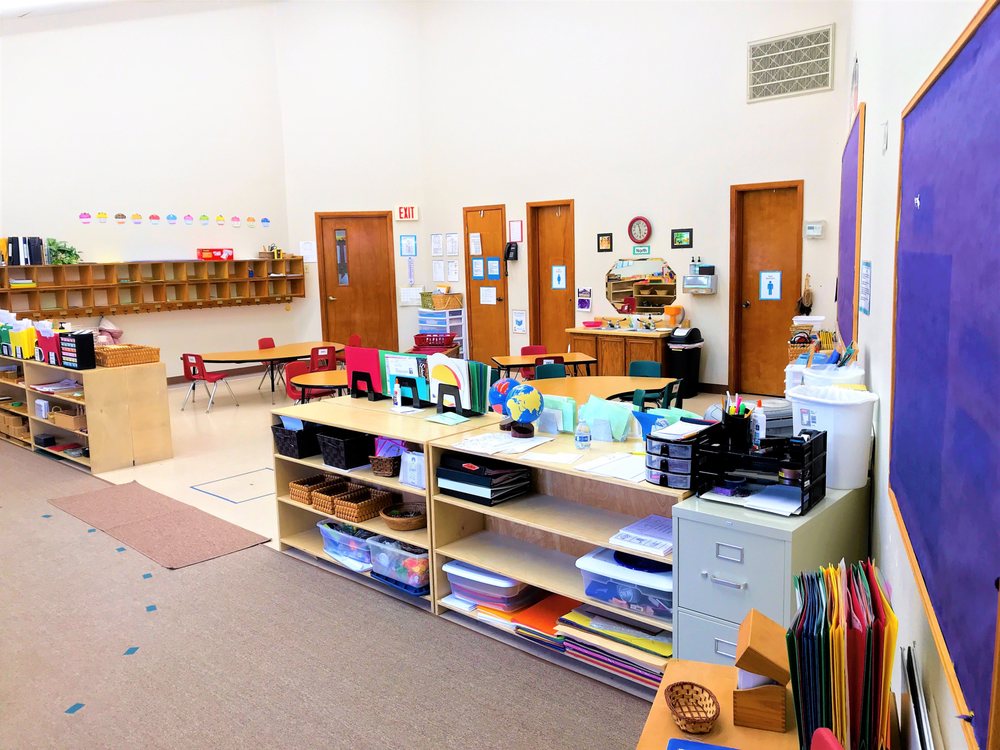 Sugar Creek Montessori - childcare center in Sugar Land, TX