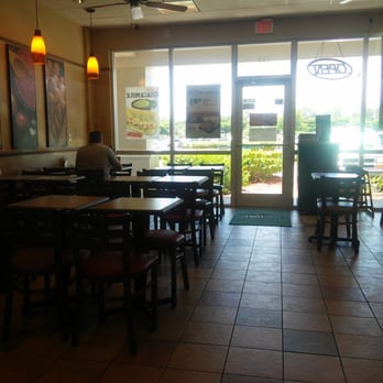 Subway - Dining room - Sandwiches Near Me - Estero, Florida
