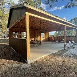 Caseys RV Hideaway - Rec room?