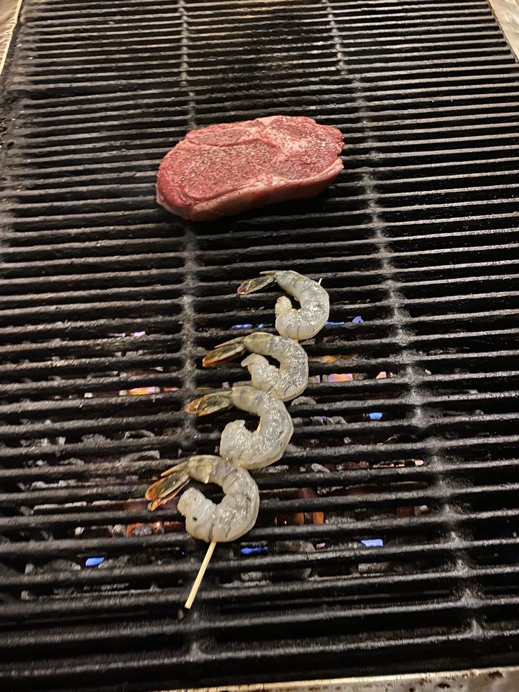 8th Street Steakhouse Logo