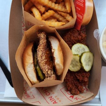 Main Chick Hot Chicken - Chicken Shop Near Me - Pasadena, California Main Chick Hot Chicken - Chicken Shop Near Me - Pasadena, California