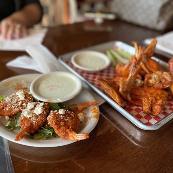 Stingrays Taphouse - Buffalo Shrimp and Buffalo Wings - Sports Bars Near Me - Port Aransas, Texas