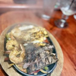 Fiesta Cancun - Fajitas 2 meat combination