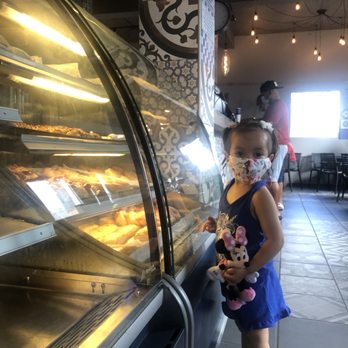 Villa Palmeras - Encontramos pan sobao hecho en ladrillo!! - Bakeries Near Me - Santurce, Puerto Rico